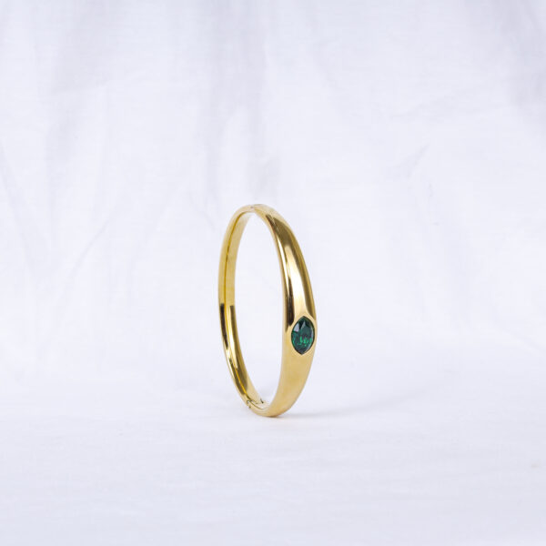 Oval Shape Emerald Green Stone Solid Bracelet-2.6 Size