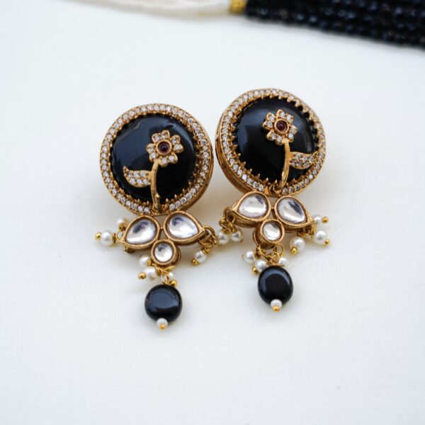 Pearl and Black Onyx Bead Long Designer Haram with Pendent - Image 3