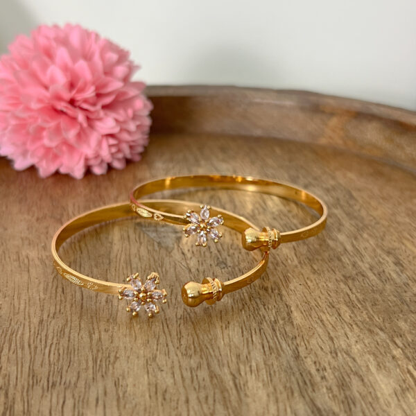Crystal Stone Flower Design Open Type Bangles (2 Pcs in Pair)