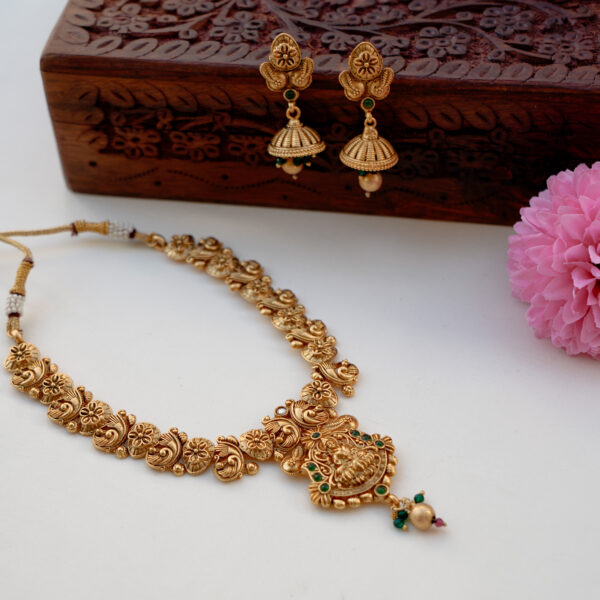 Matt Gold Finish Lakshmi Pendent Necklace with Jumukkas