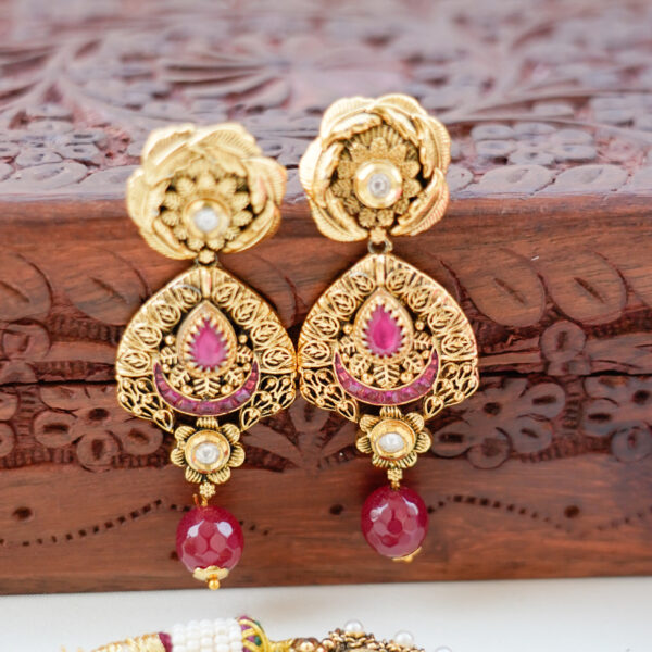 Antique Designer Bridal Necklace - Image 3