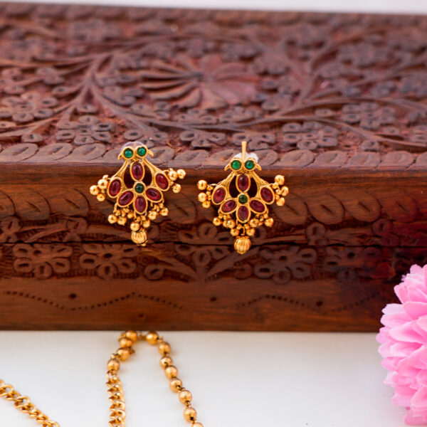 Gold Bead Chain with Double Peacock Kundan Stones Pendant - Image 3
