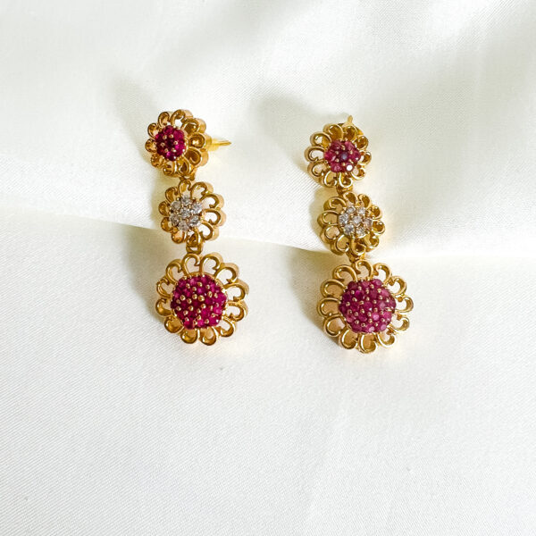 Antique Flower AD Stones Neckset - Image 3