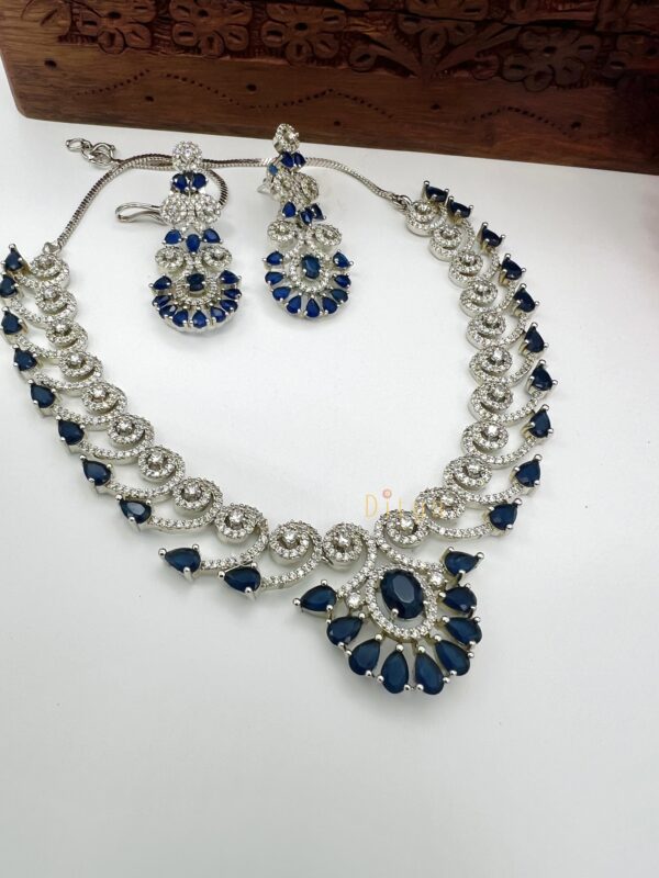 Tear drop & Oval Shaped Swirl Pattern AD Stones Necklace - Deep Blue - Image 2