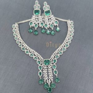 Oval & Teardrop Turquoise Crystal Necklace